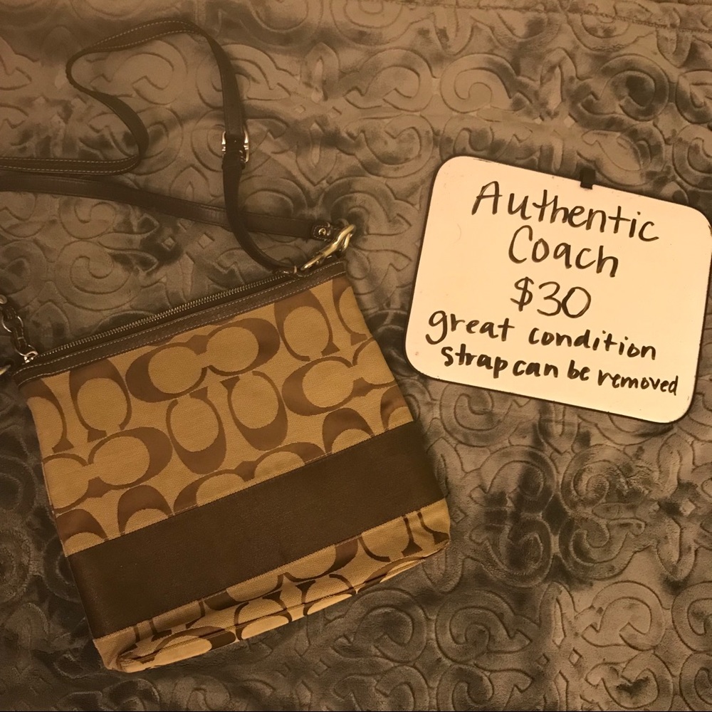 Coach cross body purse with removable strap